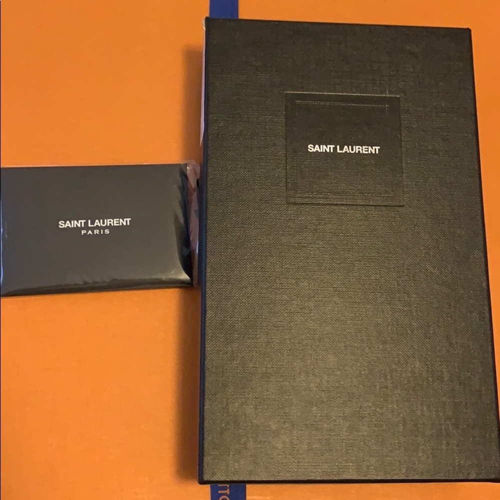 Brand New YSL Saint Laurent Monogram Flap Wallet - Picture 3 of 3